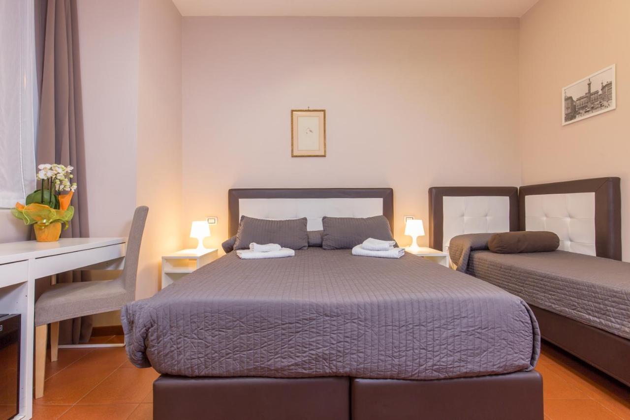 Azzurra Rooms โรม ภายนอก รูปภาพ
