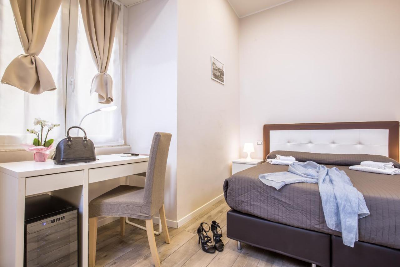 Azzurra Rooms โรม ภายนอก รูปภาพ