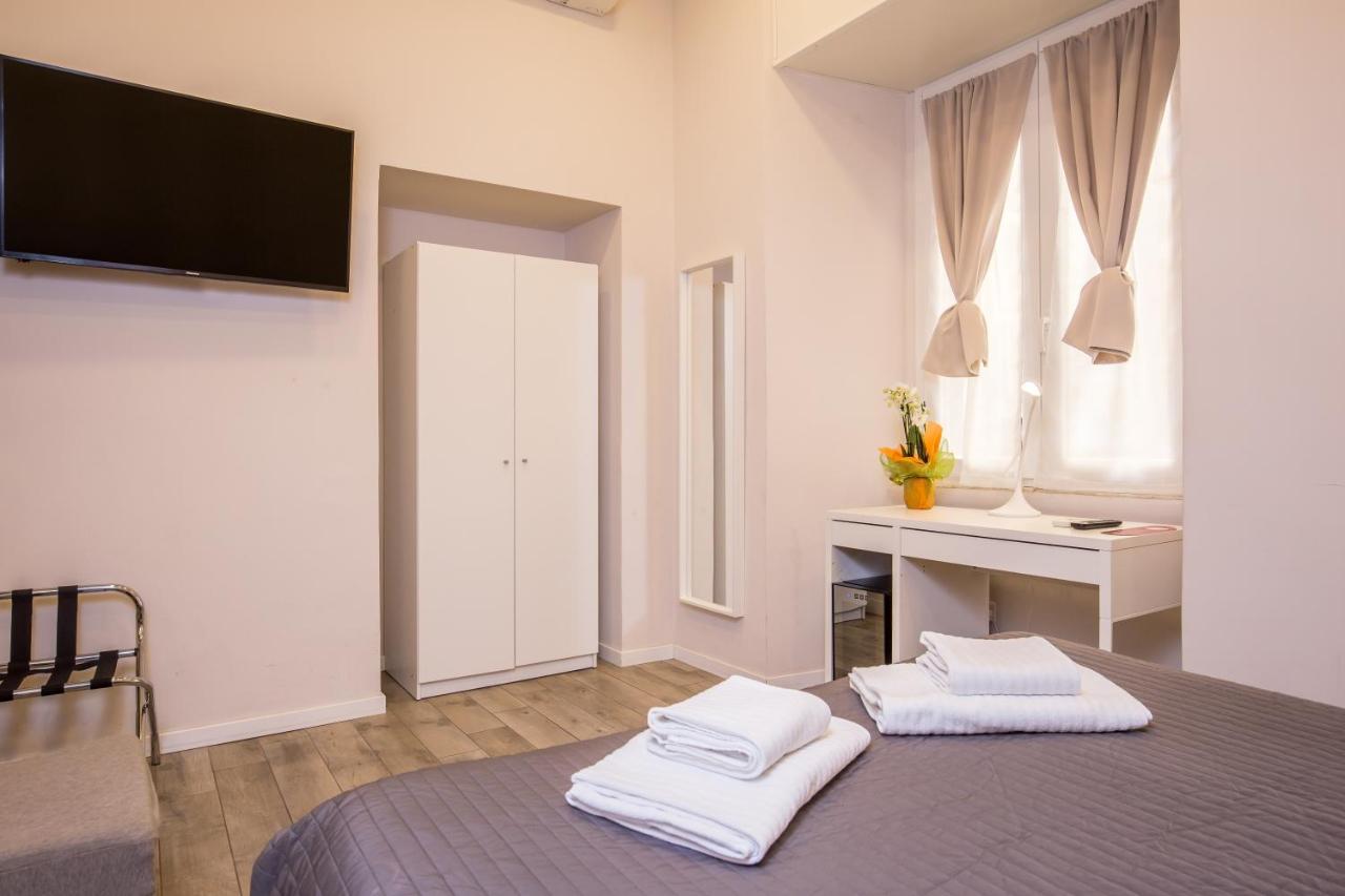 Azzurra Rooms โรม ภายนอก รูปภาพ