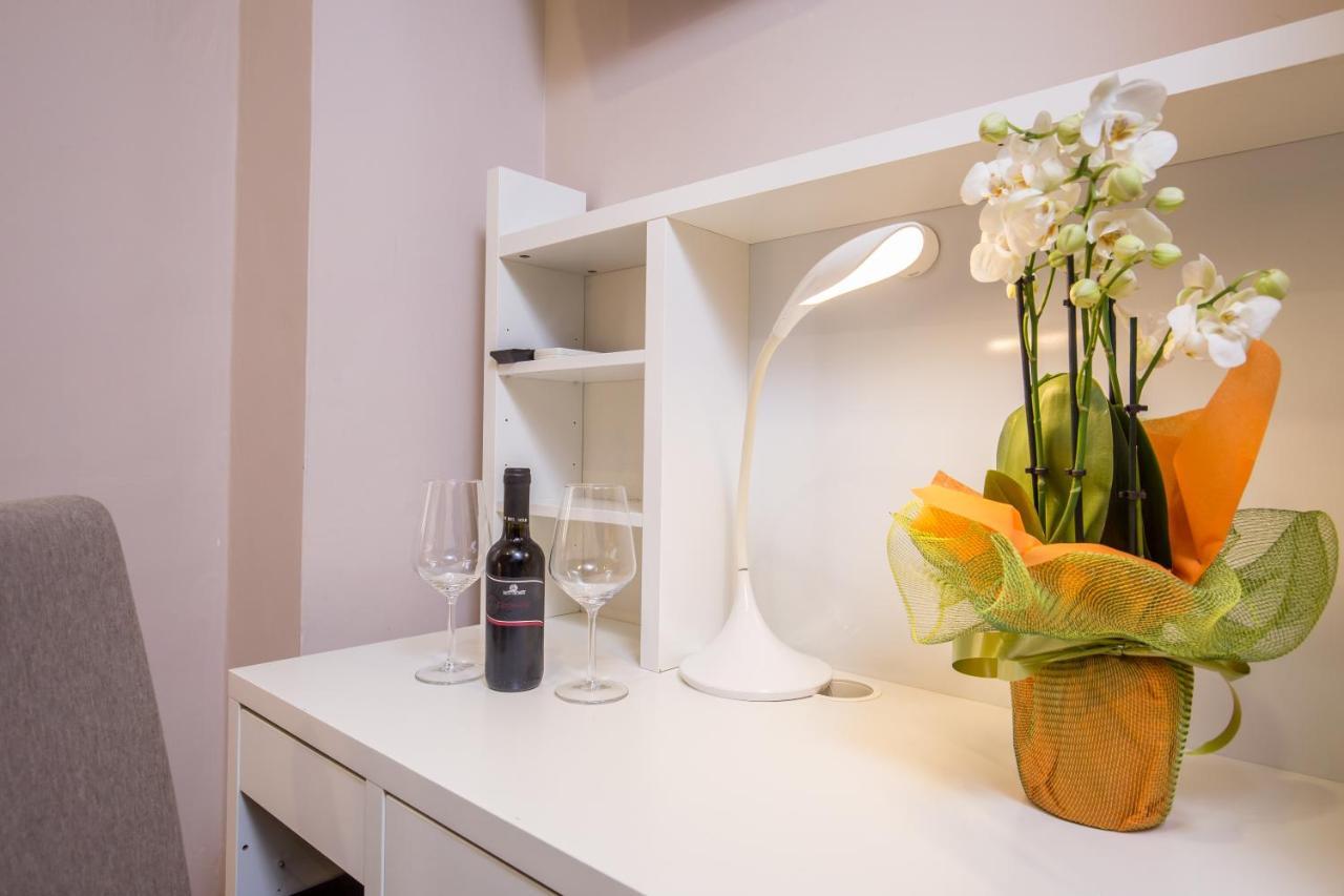 Azzurra Rooms โรม ภายนอก รูปภาพ