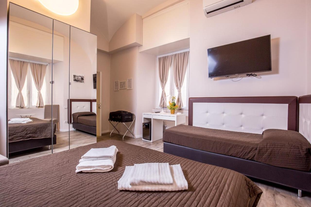 Azzurra Rooms โรม ภายนอก รูปภาพ
